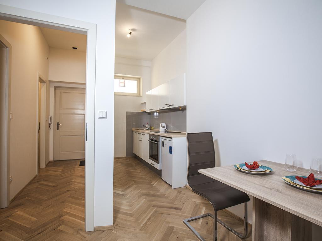 Beautiful Central Apartment Thamova Prague Exterior photo